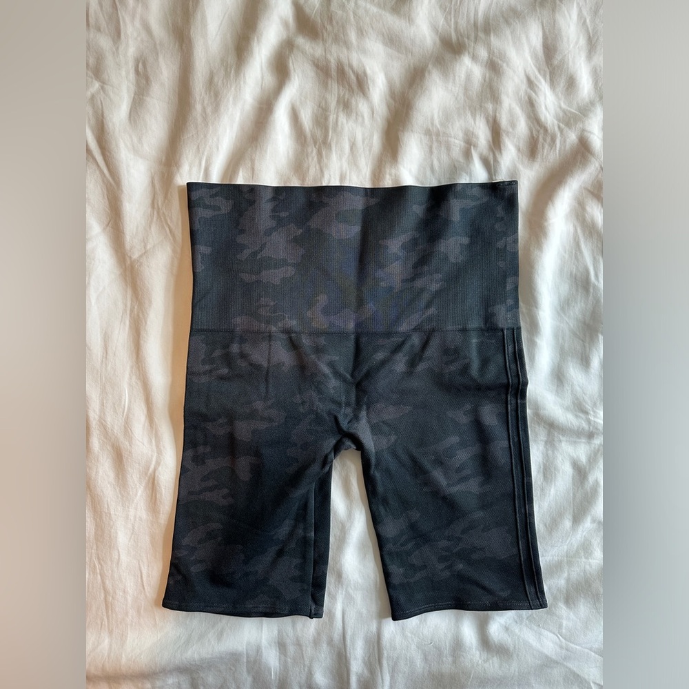 SPANX biker shorts - camo size Large